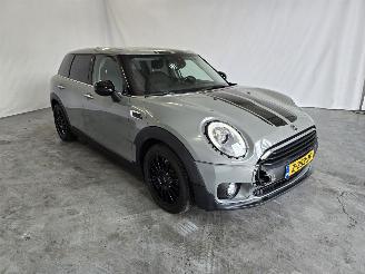 krockskadad bil auto Mini Clubman ONE 2018/5
