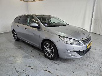 skadebil auto Peugeot 308 SW 1.2 PureT.Blue L. Ex 2016/8