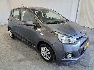 Voiture accidenté Hyundai I-10 1.0i i-Motion Comf.+ 2015/2