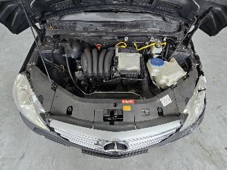 Mercedes B-klasse b150 picture 14