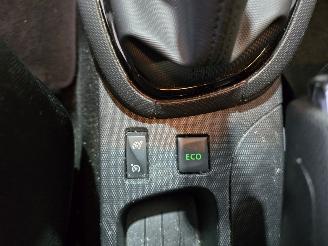 Renault Clio 0.9 TCe Expression picture 36
