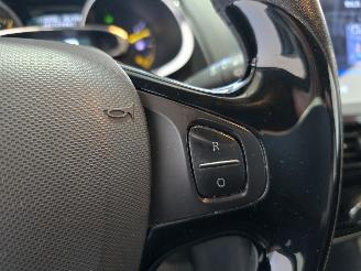 Renault Clio 0.9 TCe Expression picture 31
