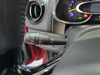 Renault Clio 0.9 TCe Expression picture 28