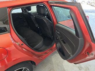 Renault Clio 0.9 TCe Expression picture 19