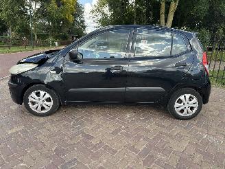 Hyundai I-10 1.1 Active picture 2