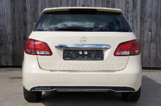 Mercedes B-klasse B180D Airco Navi Cruise Stoelverwarming Turbo Kapot! 80KW Euro 6 picture 7