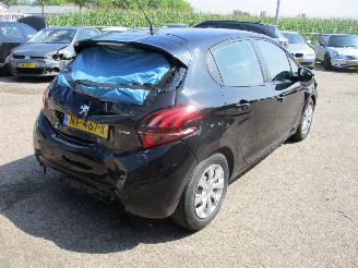 Peugeot 208 1.2 PureT BlueLion NAP REST BPM 400 EURO !!!! picture 7
