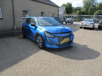 Vrakbiler auto Peugeot 208 1.2 PureT GT-line 1E EIG NAP REST BPM 900 EURO !!!! 2021/1