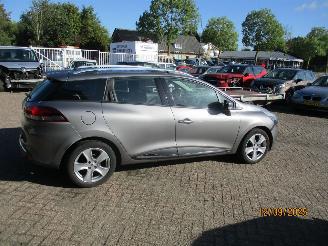 Renault Clio 0.9 TCe Estate picture 10