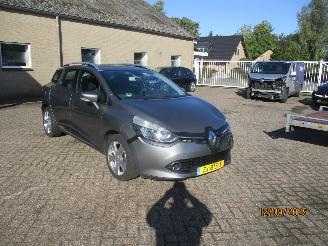 Renault Clio 0.9 TCe Estate picture 3