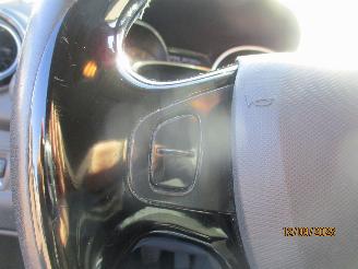 Renault Clio 0.9 TCe Estate picture 29