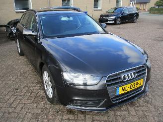 krockskadad bil auto Audi A4 Avant 2.0 TDIe ProLine 2012/6