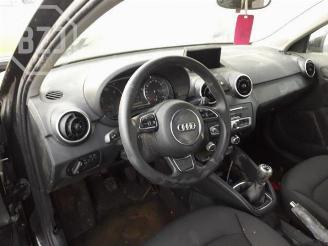 Audi A1 A1 Sportback (8XA/8XF), Hatchback 5-drs, 2011 / 2018 1.6 TDI 16V picture 5