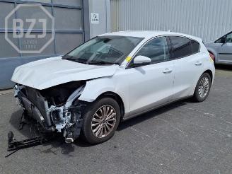 Vrakbiler auto Ford Focus Focus 4, Hatchback, 2018 1.0 Ti-VCT EcoBoost 12V 125 2019