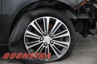 Peugeot 308 308 SW (L4/L9/LC/LJ/LR), Combi 5-drs, 2014 / 2021 1.2 12V e-THP PureTech 130 picture 22