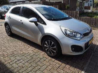 Kia Rio 1.2 plus pack picture 3