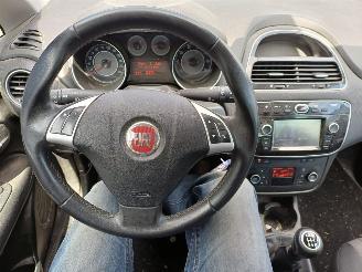 Fiat Punto Evo 1.3 MultiJet Sempre picture 8