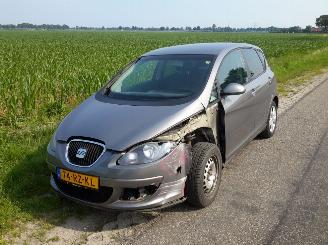 Uttjänta bilar auto Seat Altea 2.0 tdi 2005/10