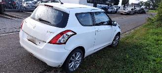 Suzuki Swift 1.2 16v picture 4