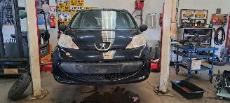 Peugeot 107 1.0 12v picture 3