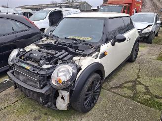 Mini One  picture 1