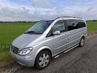 krockskadad bil auto Mercedes Viano 2.2 cdi 2004/11