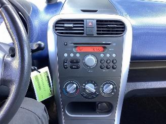 Opel Agila 1.0 12V picture 9