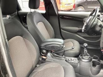 Mini Cooper Mini (F55), Hatchback 5-drs, 2013 1.5 12V Cooper picture 10