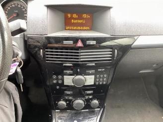 Opel Astra Astra H Twin Top (L67), Cabrio, 2005 / 2010 1.8 16V picture 12