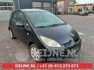 Coche siniestrado Mitsubishi Colt Colt (Z2/Z3), Hatchback, 2004 / 2012 1.5 16V 2005/1