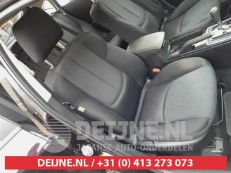 Mazda 6 6 Sport (GH14/GHA4), Hatchback, 2007 / 2013 2.0i 16V S-VT picture 13