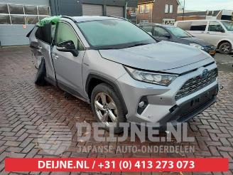 Uttjänta bilar auto Toyota Rav-4 RAV4 (A5), Terreinwagen, 2018 2.5 Hybrid 16V AWD 2020/1