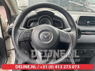 Mazda 2 2 (DJ/DL), Hatchback, 2014 1.5 SkyActiv-G 75 picture 15