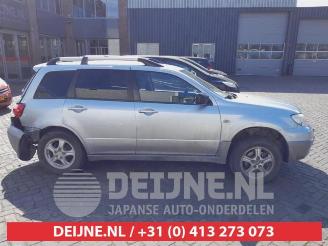 Mitsubishi Outlander Outlander (CU), SUV, 2001 / 2007 2.0 16V 4x2 picture 8