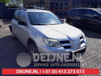Vrakbiler auto Mitsubishi Outlander Outlander (CU), SUV, 2001 / 2007 2.0 16V 4x2 2008/6