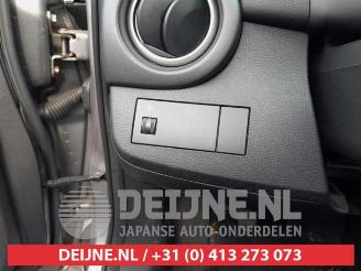 Mazda 2 2 (DE), Hatchback, 2007 / 2015 1.3 16V S-VT picture 18