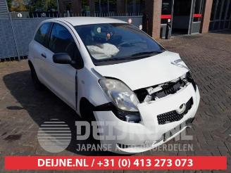 Uttjänta bilar auto Toyota Yaris Yaris II (P9), Hatchback, 2005 / 2014 1.0 12V VVT-i 2008/8