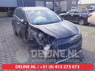 Vrakbiler auto Kia Sportage Sportage (QL), Terreinwagen, 2015 / 2022 1.6 T-GDI 16V 4x4 2016/8