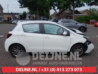 Toyota Yaris Yaris III (P13), Hatchback, 2010 / 2020 1.0 12V VVT-i picture 8