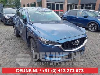 Salvage car Mazda CX-5 CX-5 II (KF), SUV, 2016 2.0 SkyActiv-G 165 16V 2WD 2017/9