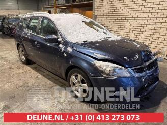 Vrakbiler auto Kia Cee d Cee'd Sporty Wagon (EDF), Combi, 2007 / 2012 1.4 16V 2011/8