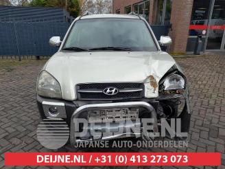 Hyundai Tucson Tucson (JM), SUV, 2004 / 2010 2.0 16V CVVT 4x2 picture 2