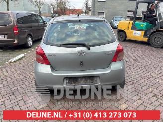 Toyota Yaris Yaris II (P9), Hatchback, 2005 / 2014 1.3 16V VVT-i picture 6