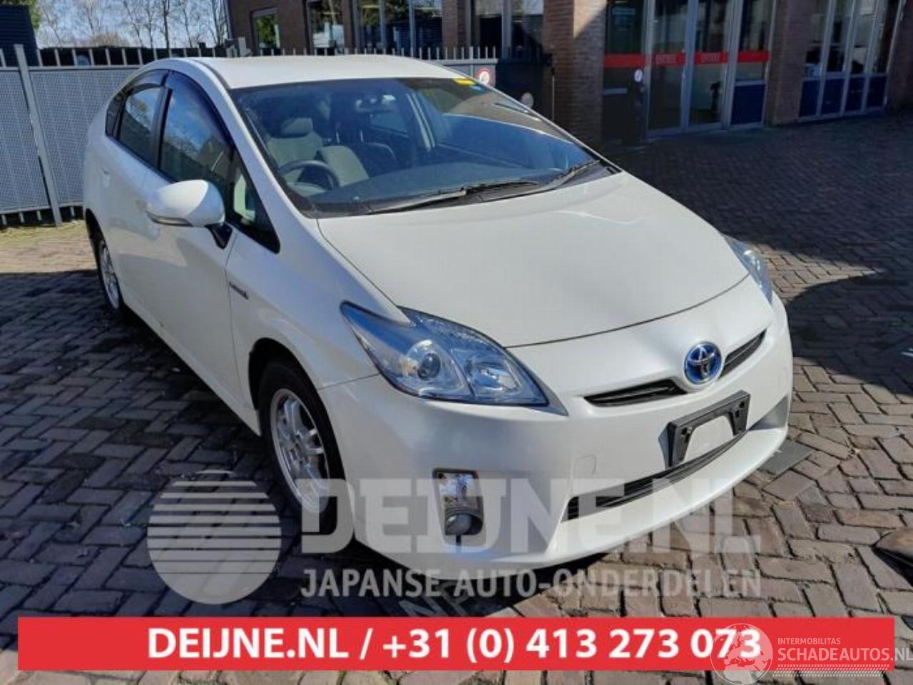 Toyota Prius Prius (ZVW3), Hatchback, 2009 / 2016 1.8 16V