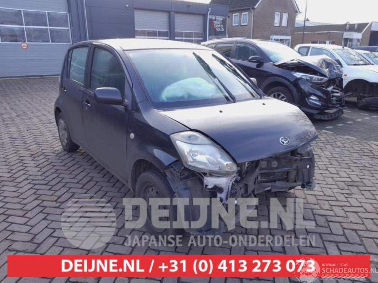 Daihatsu Sirion Sirion 2 (M3), Hatchback, 2005 1.0 12V DVVT