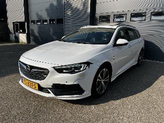 Damaged car Opel Insignia SPORTS TOURER 1.5 TURBO / PANODAK / OPC LINE / EXPORT PRIJS 2018/7