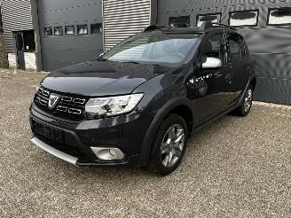 Vaurioauto  passenger cars Dacia Sandero STEPWAY 0.9TCE NAVI / CRUISE / PDC 2019/8