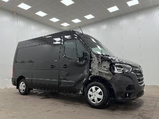 krockskadad bil bedrijf Renault Master 35 2.3 dCi 132kw L2H2 Navi Airco 2024/5