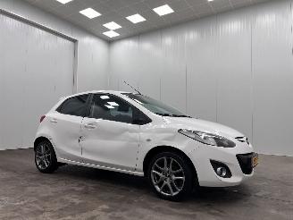 krockskadad bil auto Mazda 2 1.3 BIFUEL Navigator GT Navi Airco 2012/5