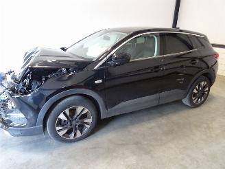 Sloopauto Opel Grandland 1.2 THP 2020/3